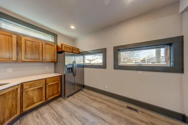 $219,500 | 212 East Delaware Street, Evansville, IN 47711