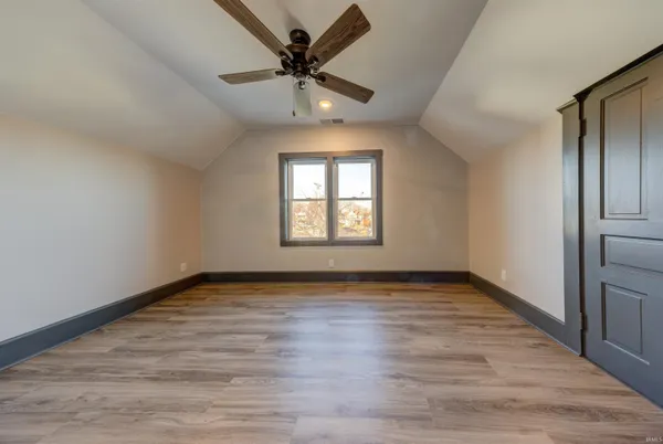 $219,500 | 212 East Delaware Street, Evansville, IN 47711