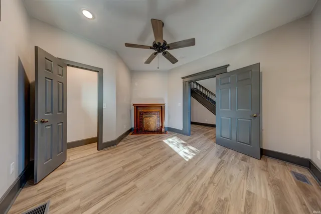 $226,500 | 212 East Delaware Street, Evansville, IN 47711