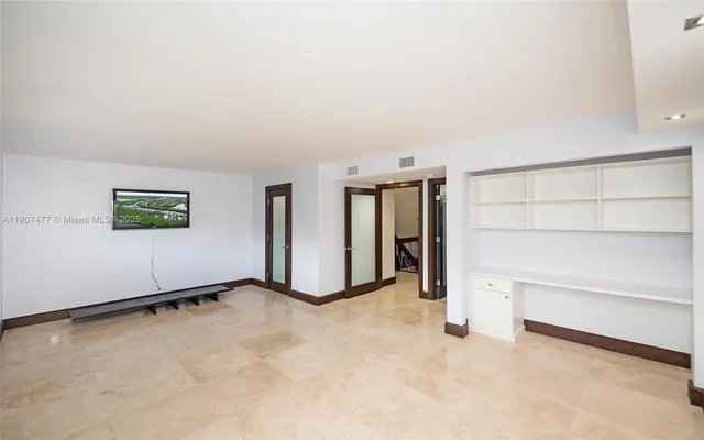 $1,995,000 | 5950 Paradise Point Drive, Palmetto Bay, FL 33157