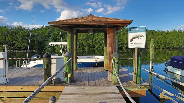 $1,995,000 | 5950 Paradise Point Drive, Palmetto Bay, FL 33157