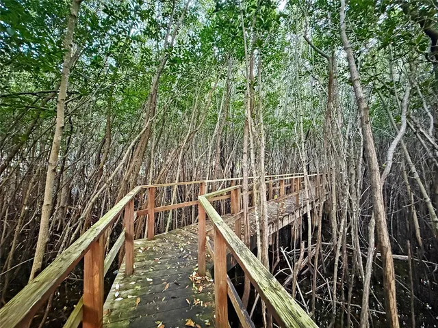 $1,995,000 | 5950 Paradise Point Drive, Palmetto Bay, FL 33157