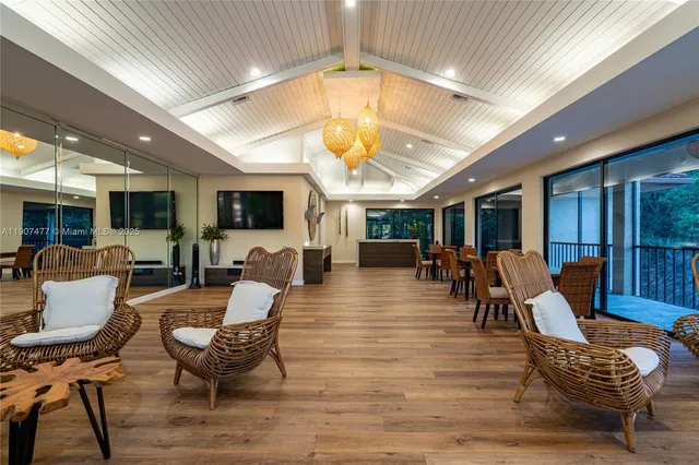 $1,995,000 | 5950 Paradise Point Drive, Palmetto Bay, FL 33157