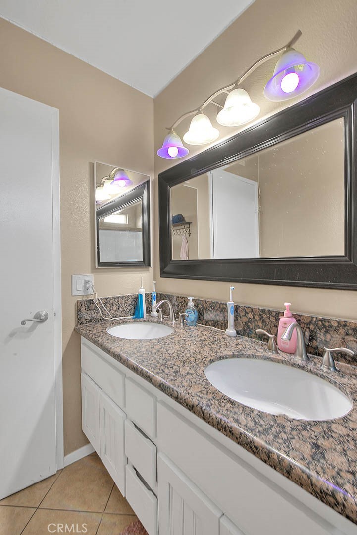 5 Navajo Trail Lane Phillips Ranch, CA 91766 - Photo 39 of 65 Upper hallway bathroom
