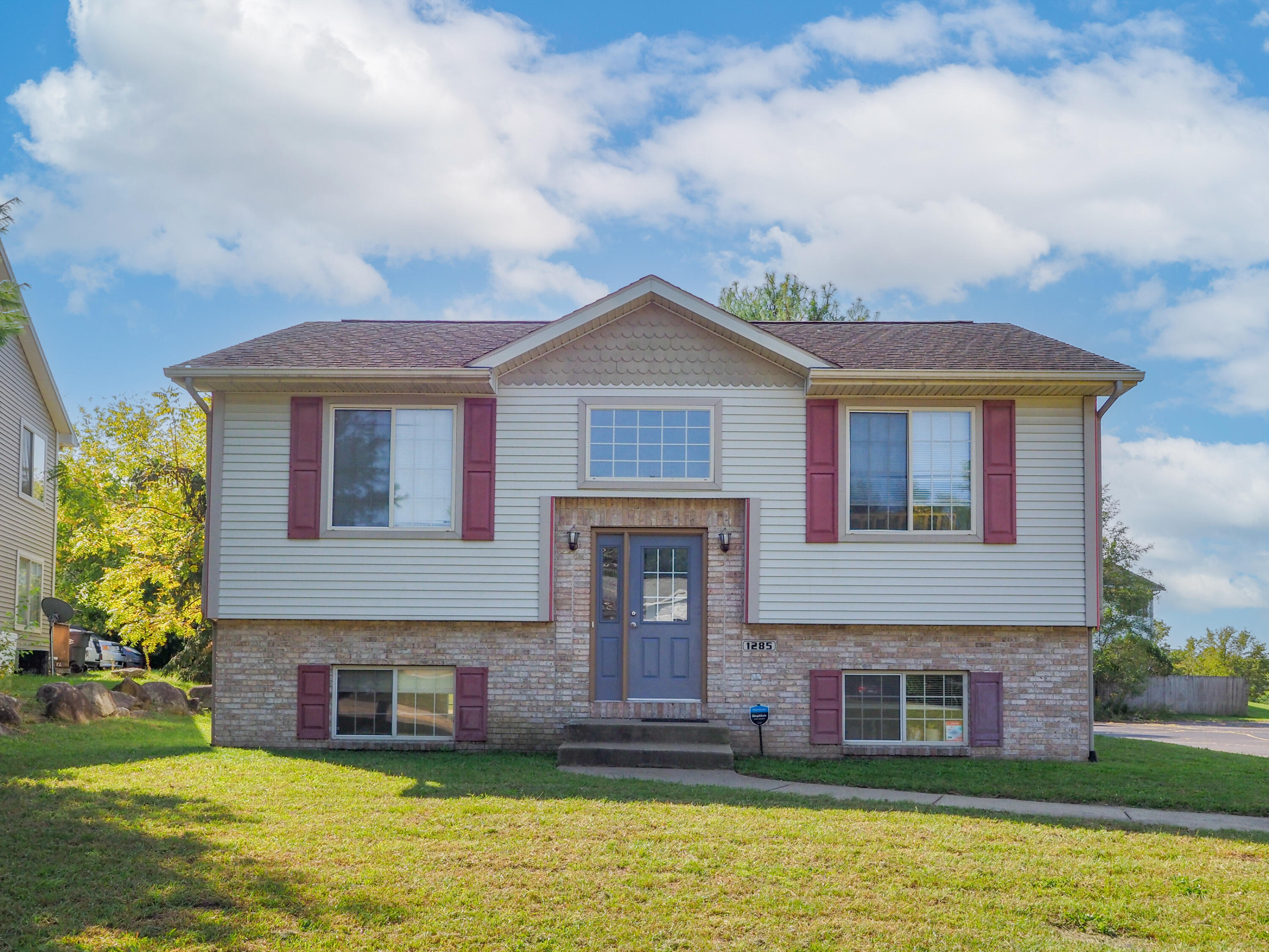 1285 Redpine Way Kalamazoo, MI 49006 - Photo 1 of 18 1285 Red Pine-101