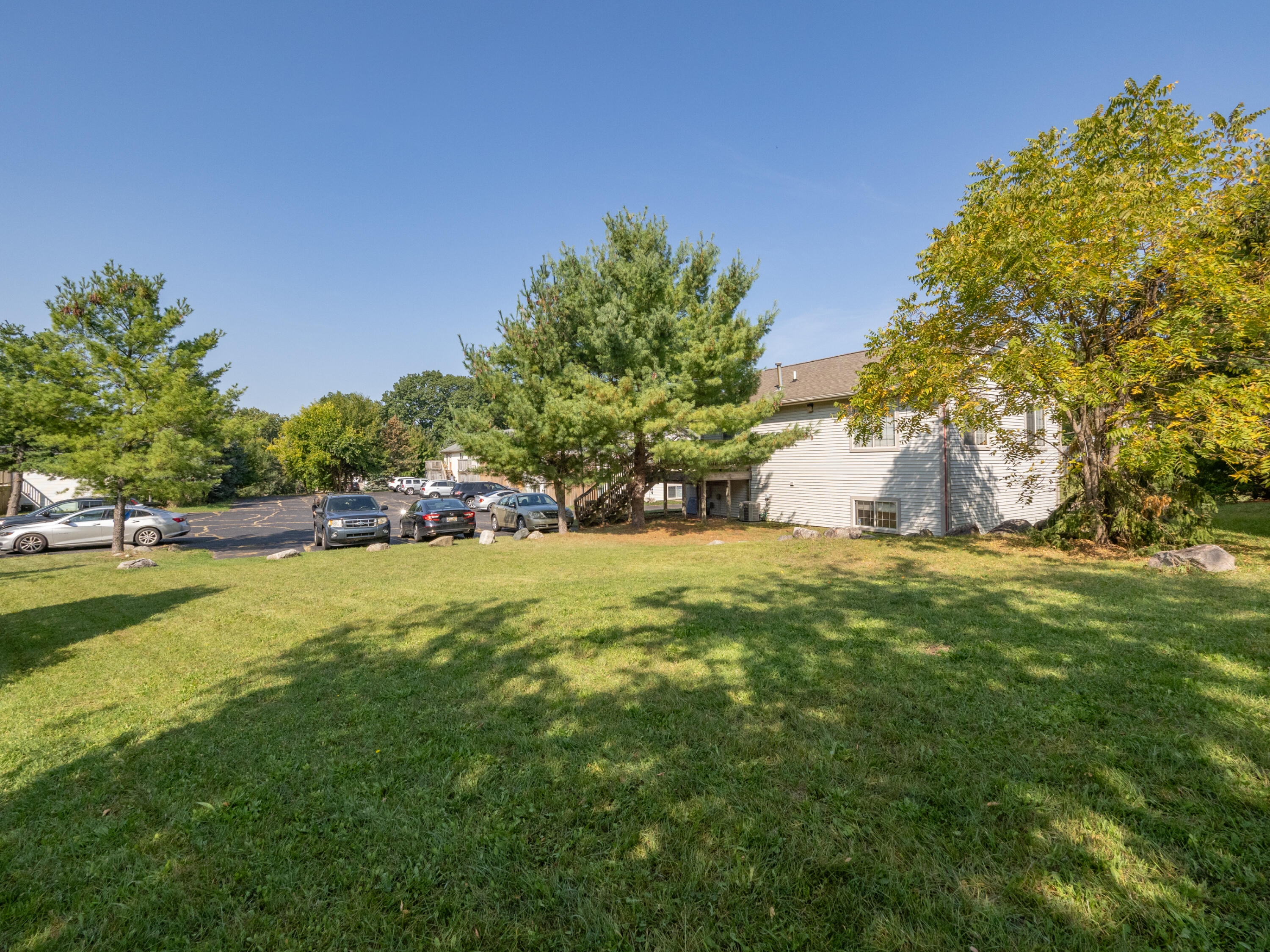 1285 Redpine Way Kalamazoo, MI 49006 - Photo 17 of 18 1285 Red Pine-117
