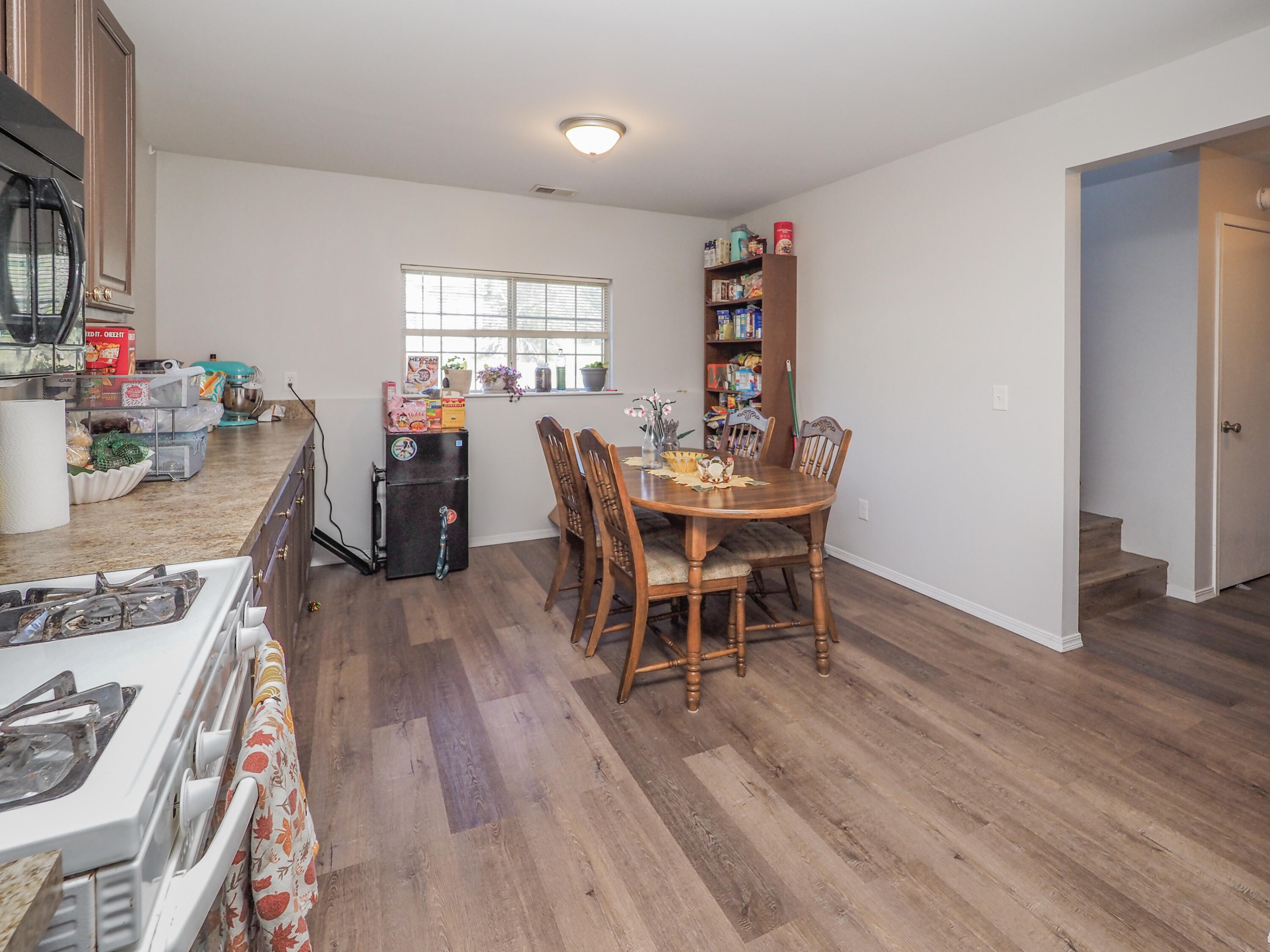 1285 Redpine Way Kalamazoo, MI 49006 - Photo 7 of 18 1285 Red Pine-107