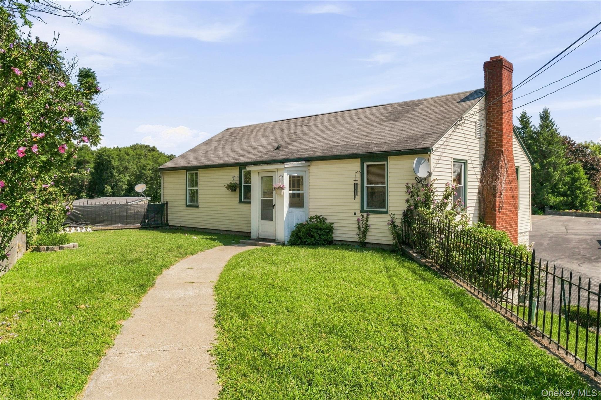 36 Old Indian Road, Unit 2 Milton, NY 12547 - Photo 1 of 19 Gallery Image 1