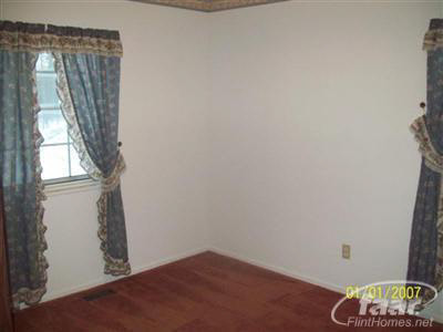 10645 Barnes Road Durand, MI 48429 - Photo 8 of 13 20165889-7.JPG