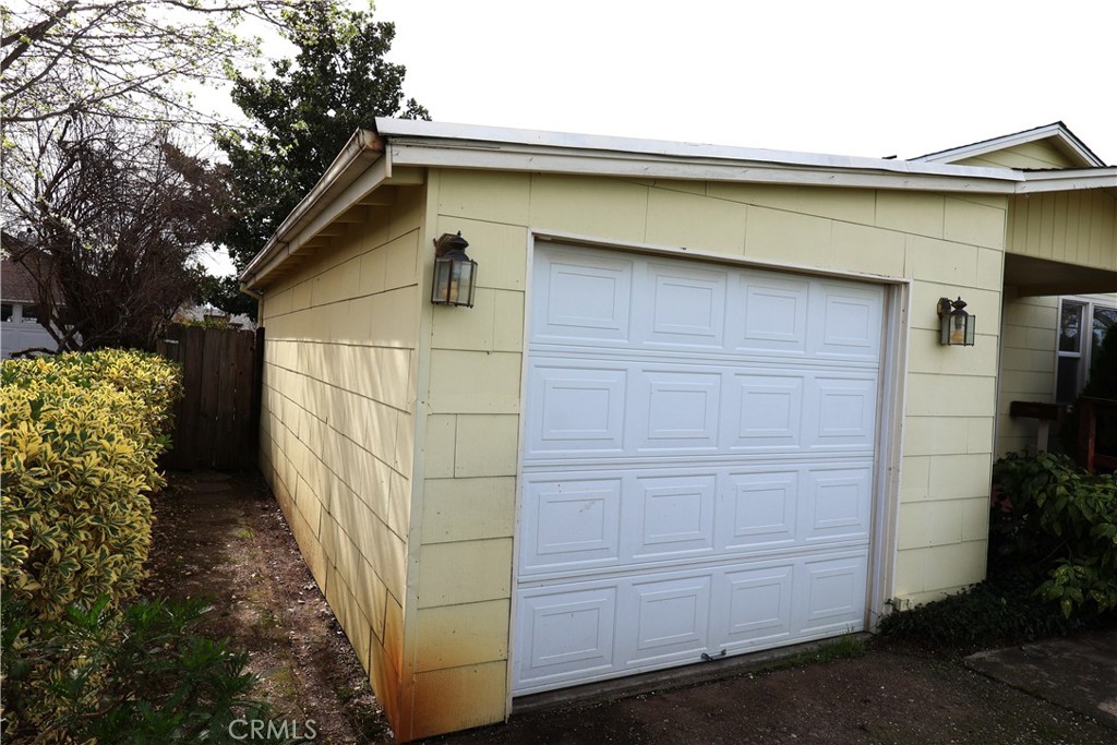 1409 North Street Corning, CA 96021 - Photo 6 of 40 a view of a small house with a street
