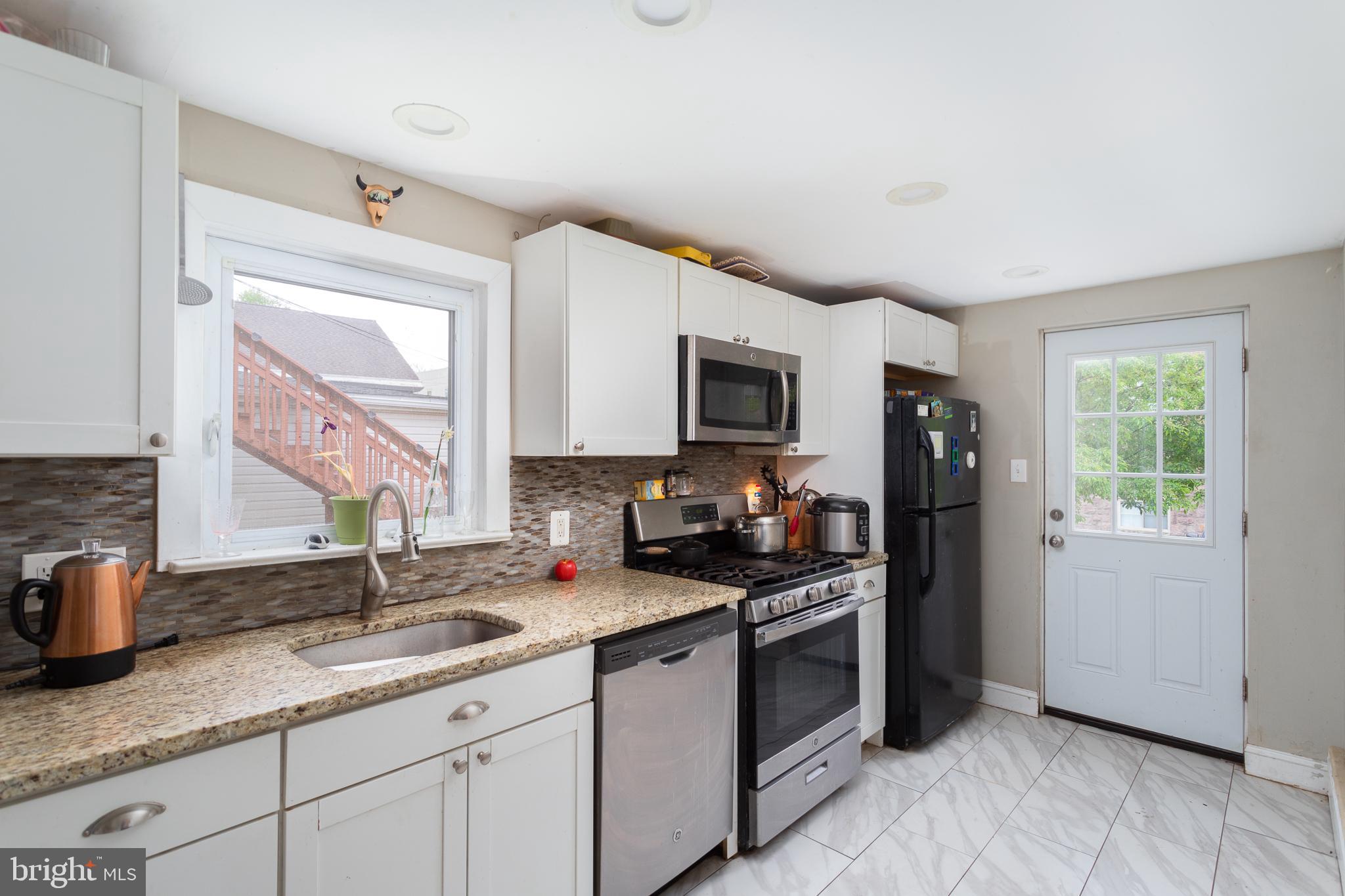 240 West Front Street Florence, NJ 08518 - Photo 7 of 12