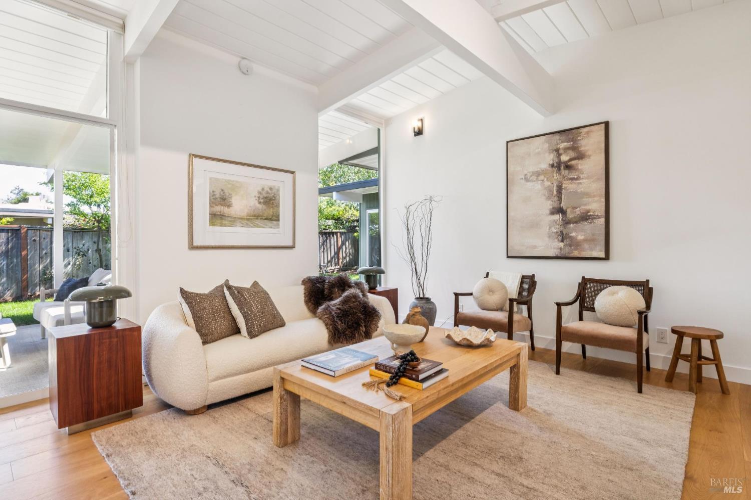 711 Del Ganado Road San Rafael, CA 94903 - Photo 11 of 56