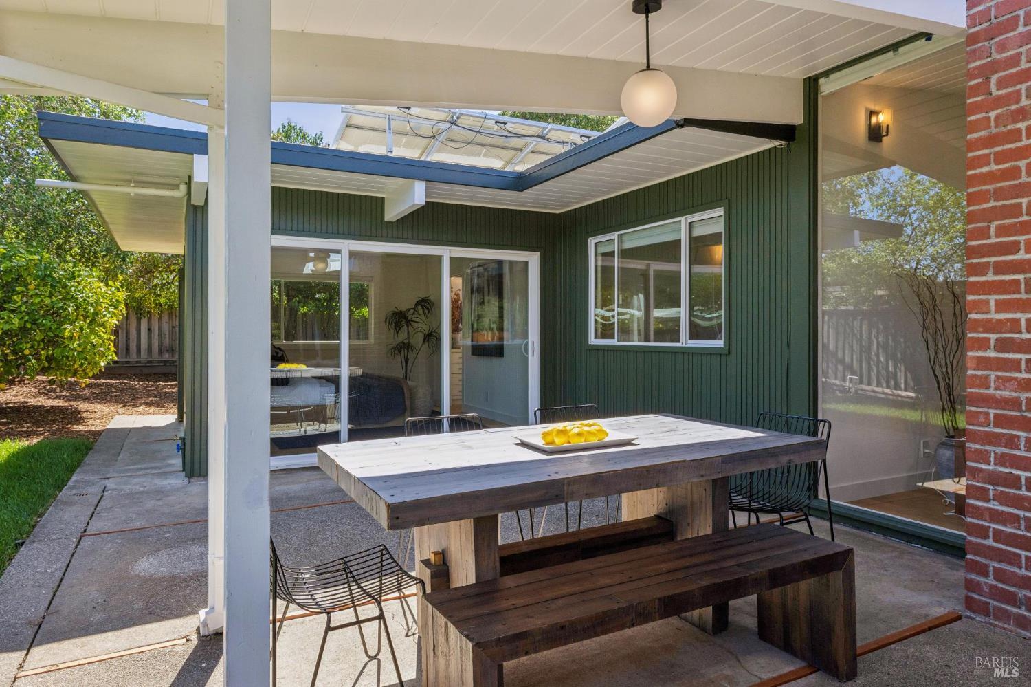 711 Del Ganado Road San Rafael, CA 94903 - Photo 22 of 56