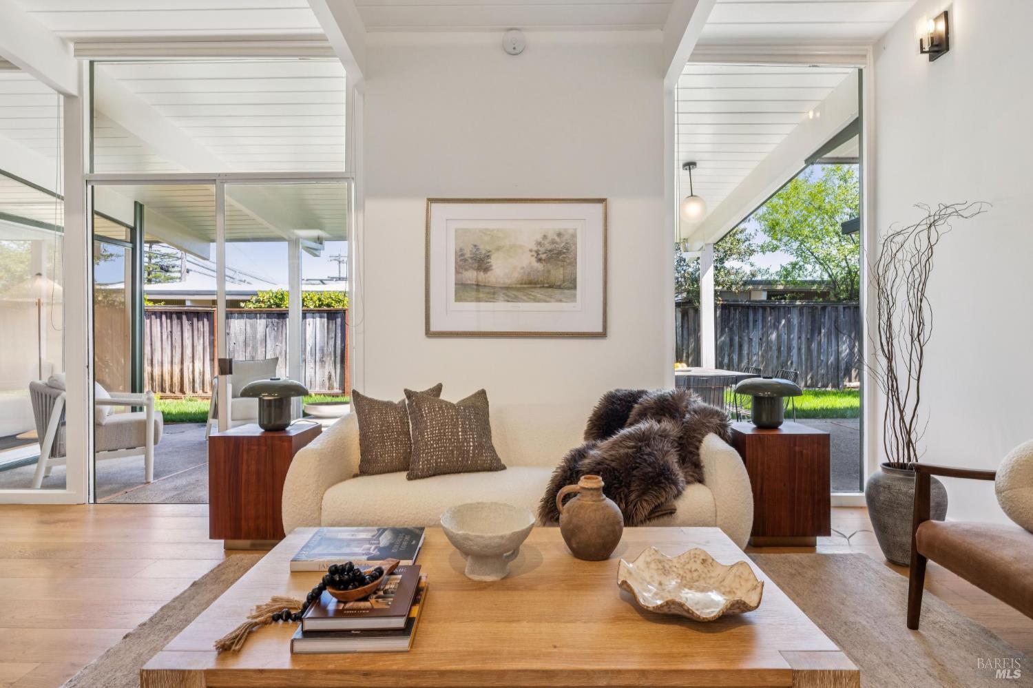 711 Del Ganado Road San Rafael, CA 94903 - Photo 7 of 56