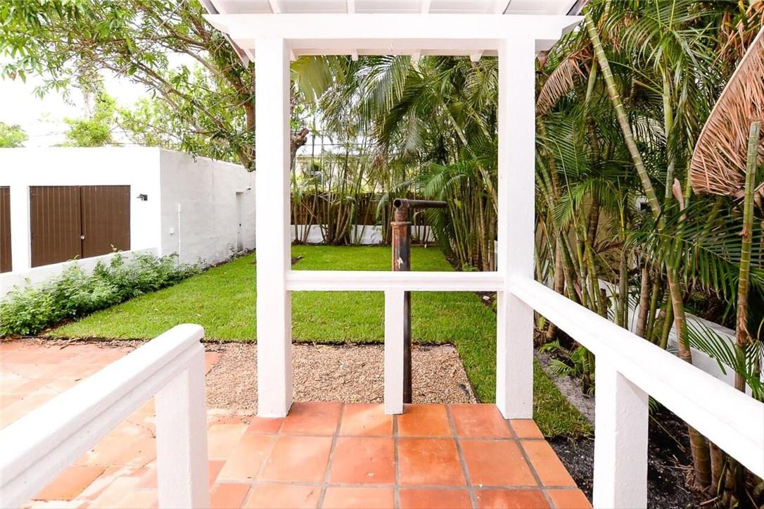 734 Avon Road West Palm Beach, FL 33401 - Photo 20 of 26 a view of balcony with patio