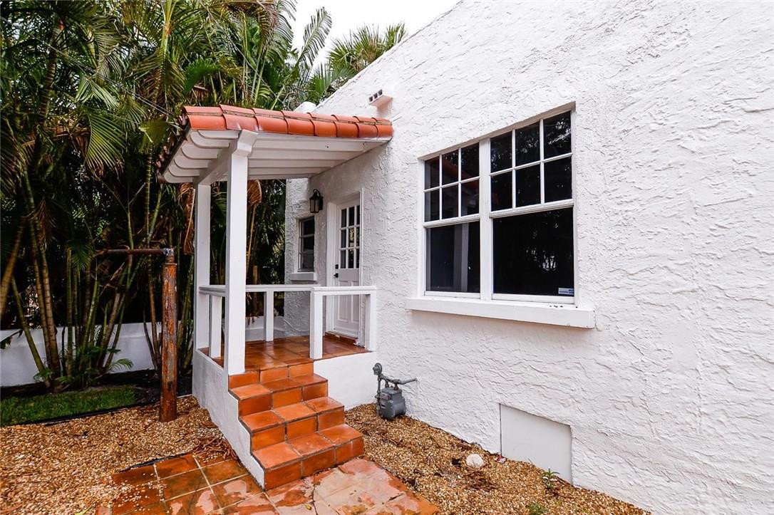 734 Avon Road West Palm Beach, FL 33401 - Photo 21 of 26 a view of outdoor space