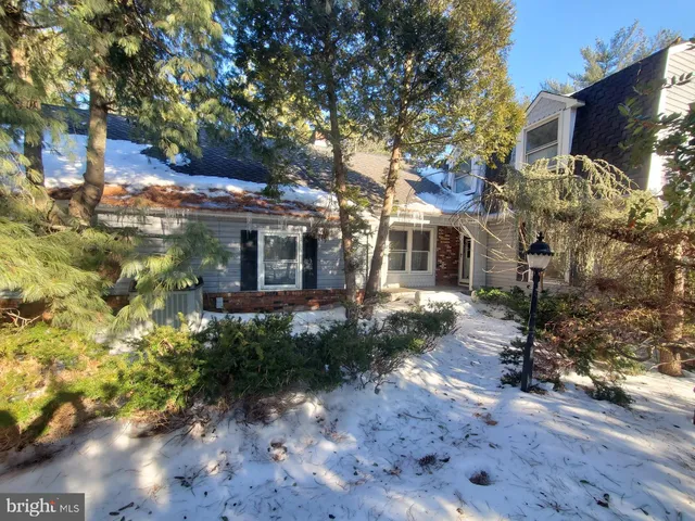 $469,900 | 6 Spring Terrace, Browns Mills, NJ 08015