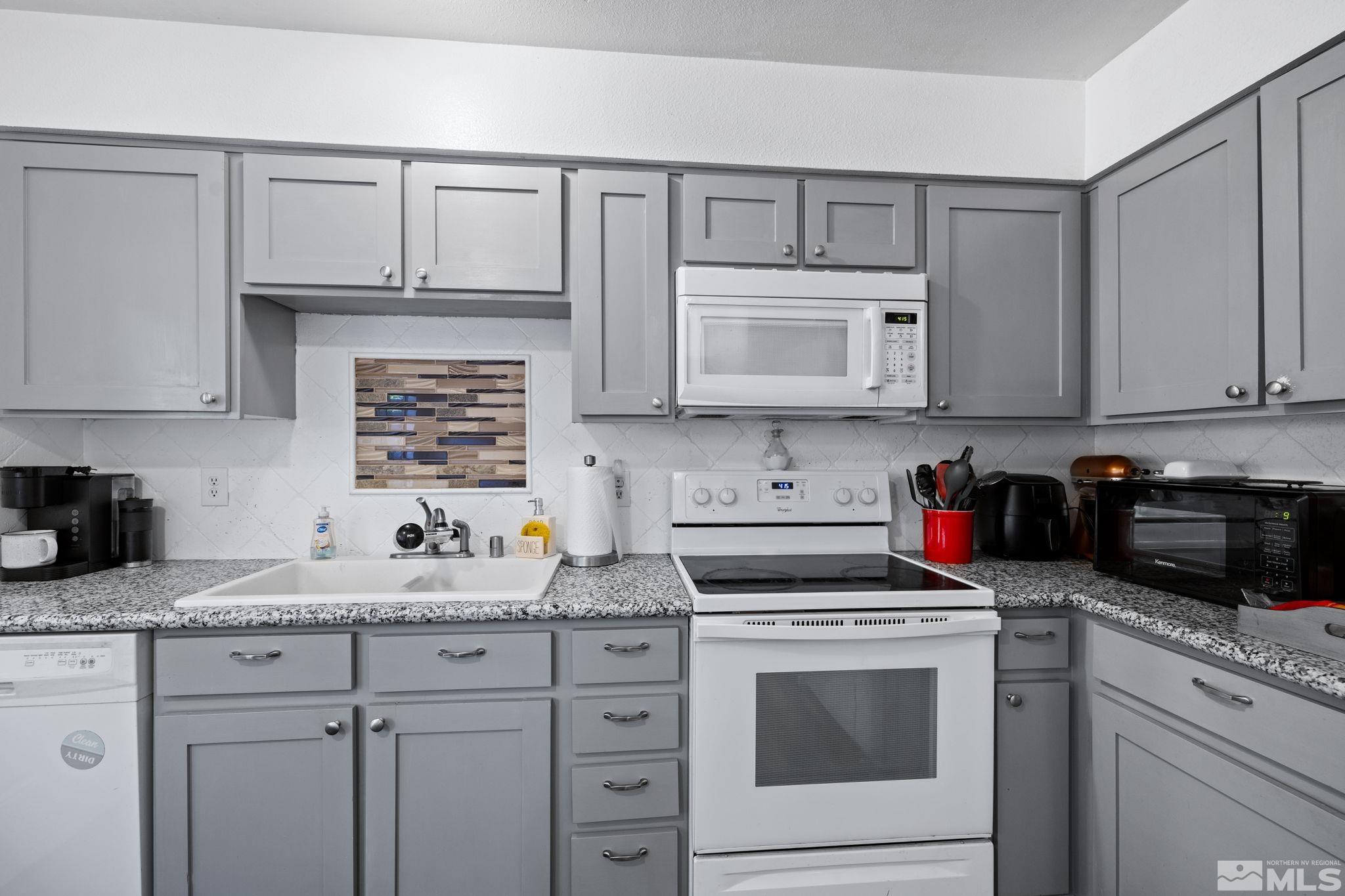 1414 East 9th Street, Unit 6 Reno, NV 89512 - Photo 3 of 17 Photo 3