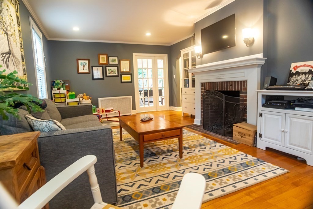 8 Brae Road Quincy, MA 02169 - Photo 1 of 35 Gallery Image 1