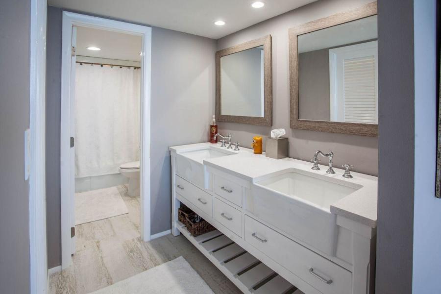 3000 South Ocean Boulevard, Unit 1504 Boca Raton, FL 33432 - Photo 14 of 21 Master Bath 1