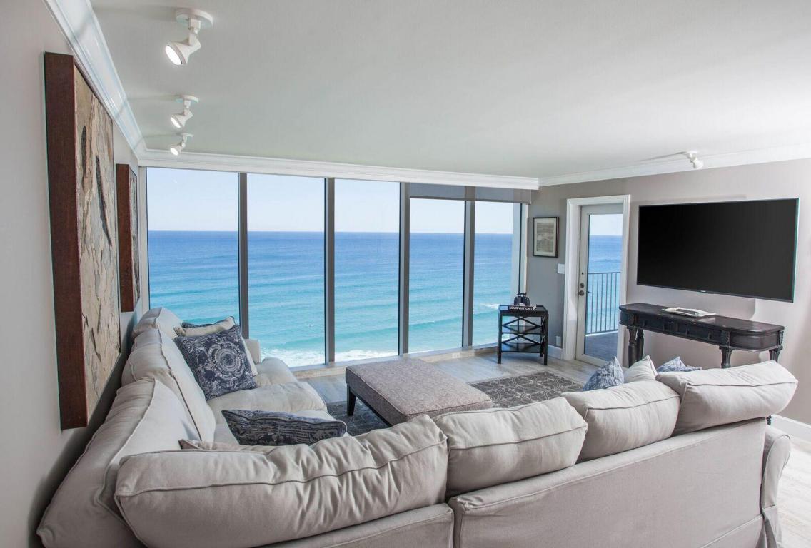 3000 South Ocean Boulevard, Unit 1504 Boca Raton, FL 33432 - Photo 2 of 21 Living Room 1