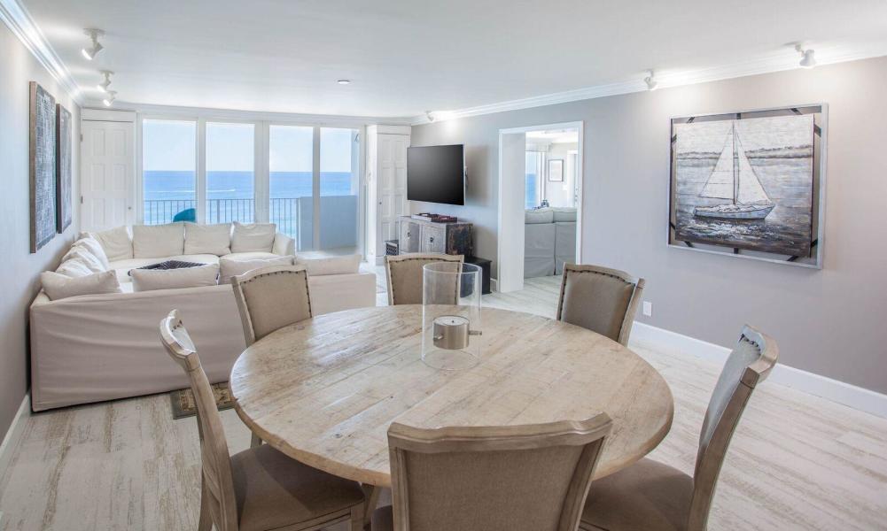 3000 South Ocean Boulevard, Unit 1504 Boca Raton, FL 33432 - Photo 6 of 21 Living Room 2.1