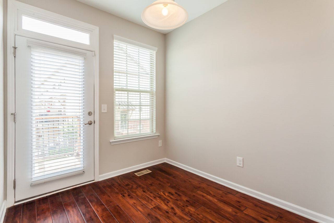 1321 Rodessa Run Raleigh, NC 27607 - Photo 11 of 25 Breakfast Area