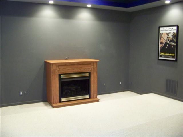 12234 Ridgeside Road Indianapolis, IN 46256 - Photo 14 of 20 Gallery Image 14