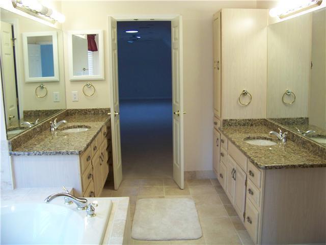 12234 Ridgeside Road Indianapolis, IN 46256 - Photo 8 of 20 Gallery Image 8