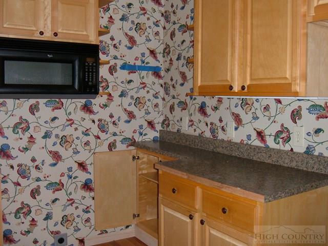 464 Fox Run Road Banner Elk, NC 28604 - Photo 17 of 32 Gallery Image 17