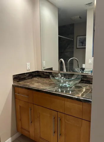 a close view of sink and tap