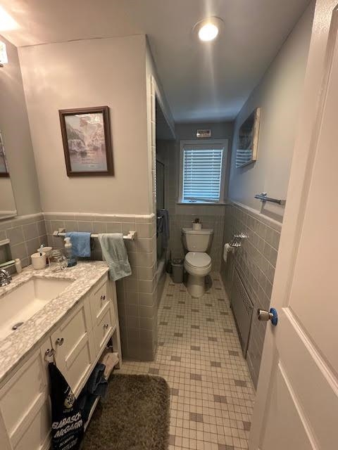 6 Walter Place Secaucus, NJ 07094 - Photo 4 of 7