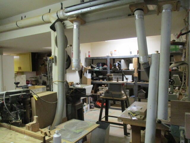 2595 Southside Road Grants Pass, OR 97527 - Photo 22 of 35 Workshop in basement