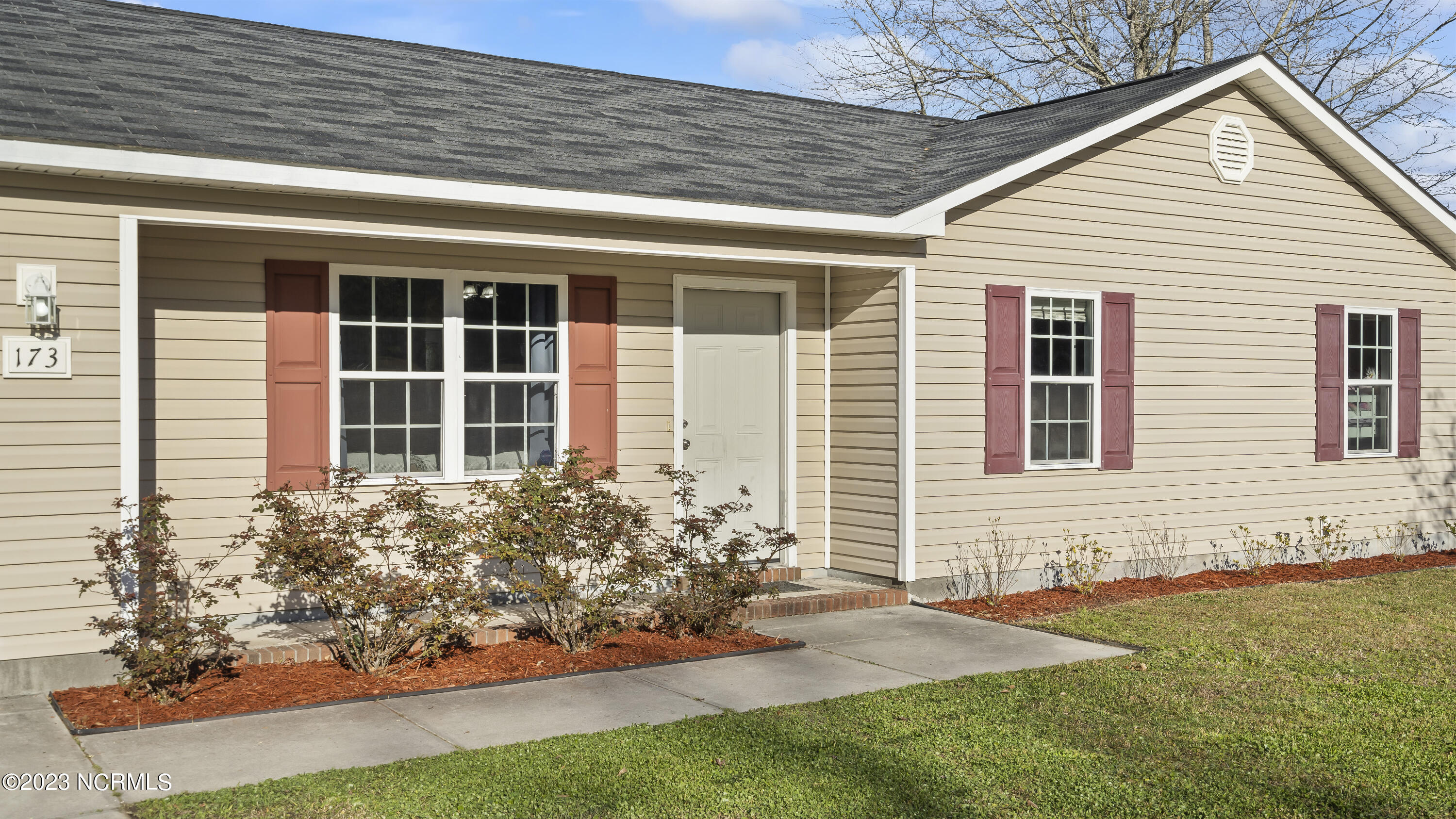 173 Foy Lockamy Road Jacksonville, NC 28540 - Photo 3 of 26 3