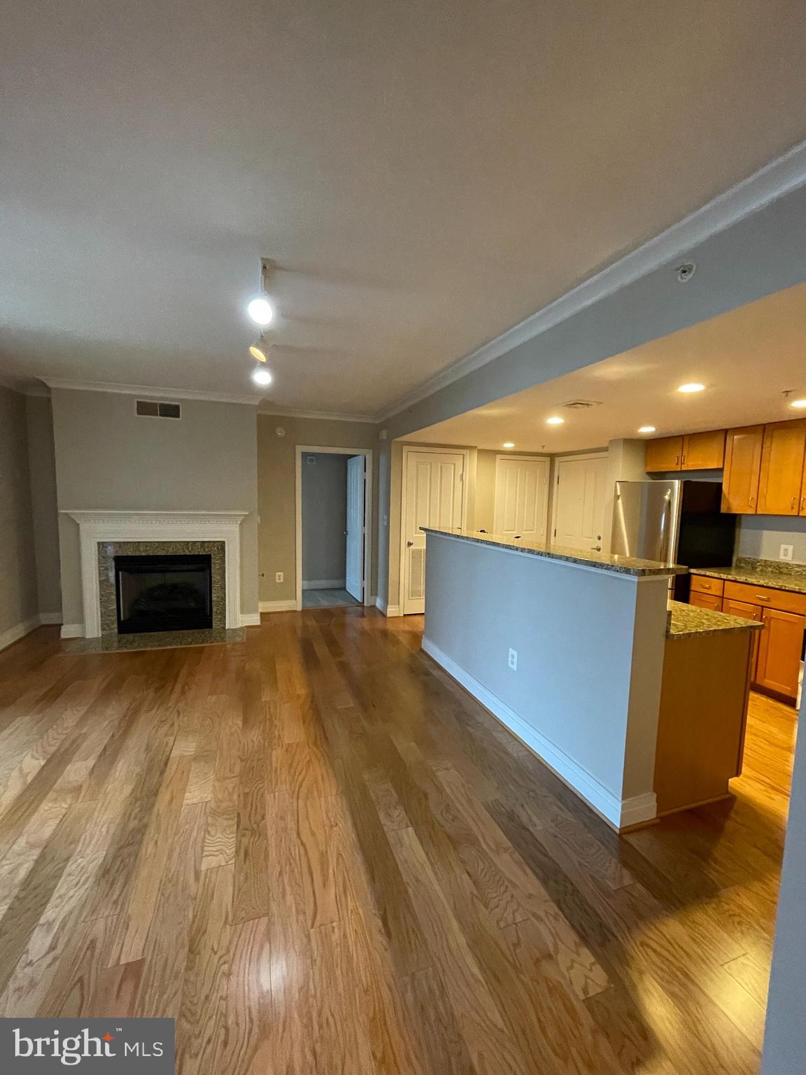 414 Water Street, Unit 2015 Baltimore, MD 21202 - Photo 16 of 30