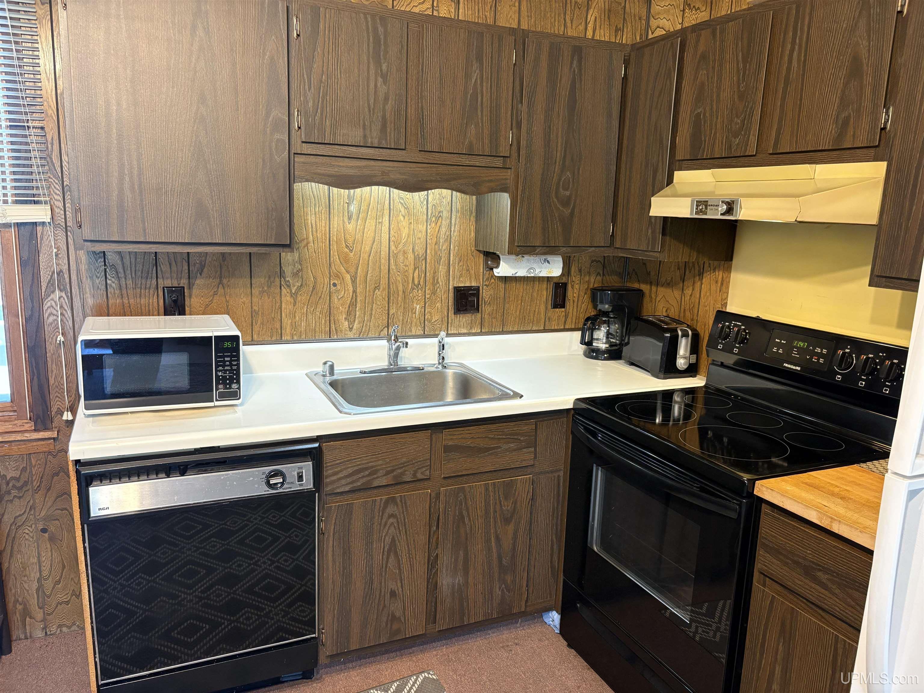 1060 La Rue Court, Unit B8 Hurley, WI 54534 - Photo 4 of 24