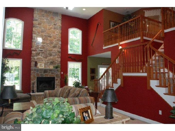 3245 Chestnut Hill Road Center Valley, PA 18034 - Photo 7 of 24 Gallery Image 7