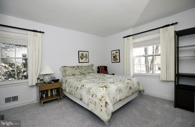 10024 Hall Road Potomac, MD 20854 - Photo 22 of 23 Bedroom #4