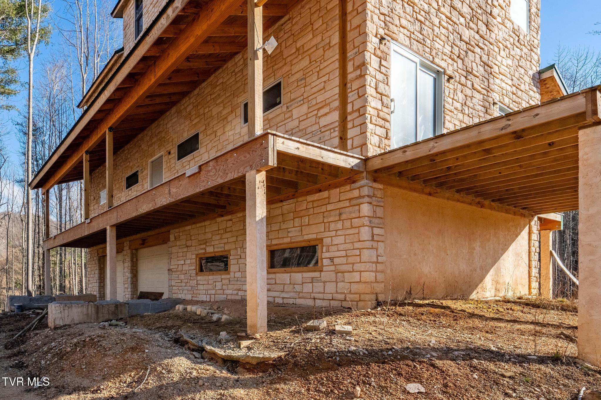 324 Allen Snyder Road Trade, TN 37691 - Photo 15 of 40 324 Allen Snyder Rd (37 of 80)