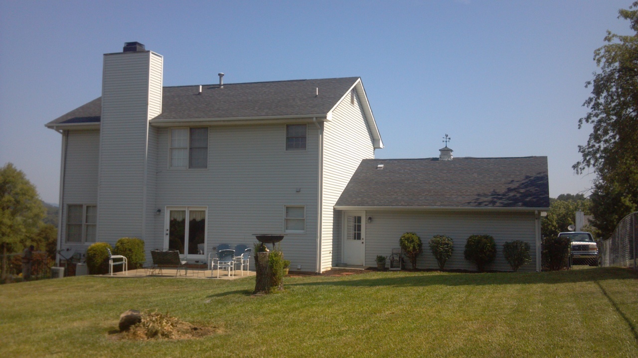 171 Jay Ridge Road Cloverdale, VA 24077 - Photo 3 of 13 2012-07-02_10-35-02_674