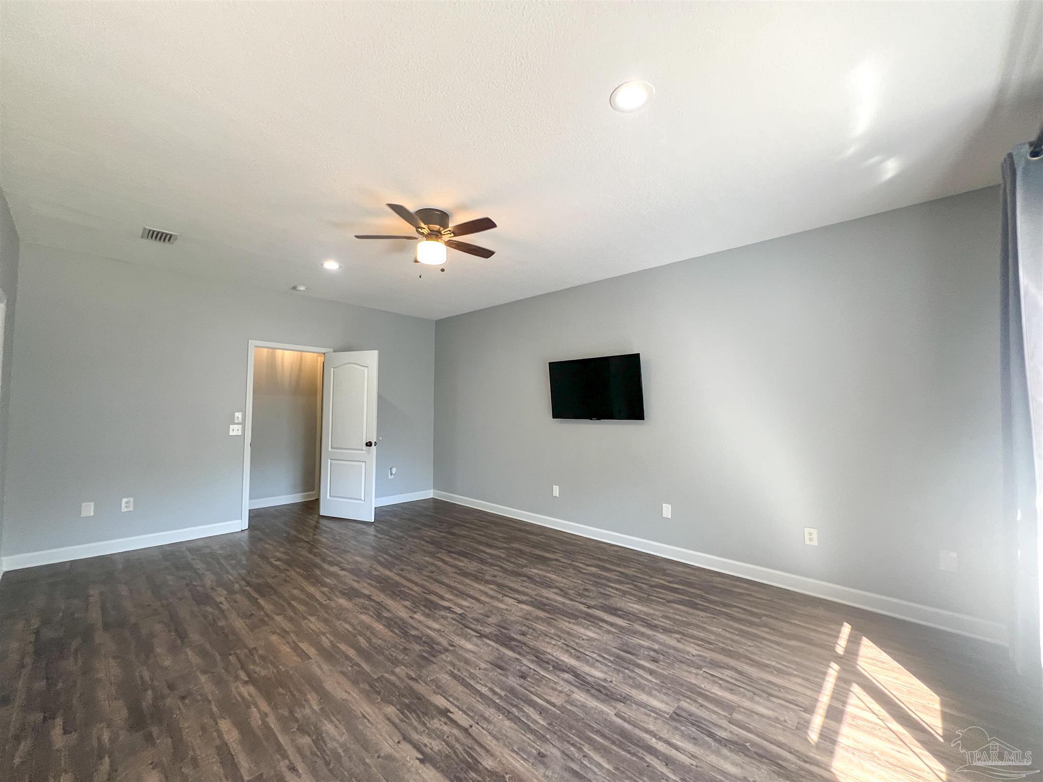 2685 Segrest Road Pace, FL 32571 - Photo 16 of 27