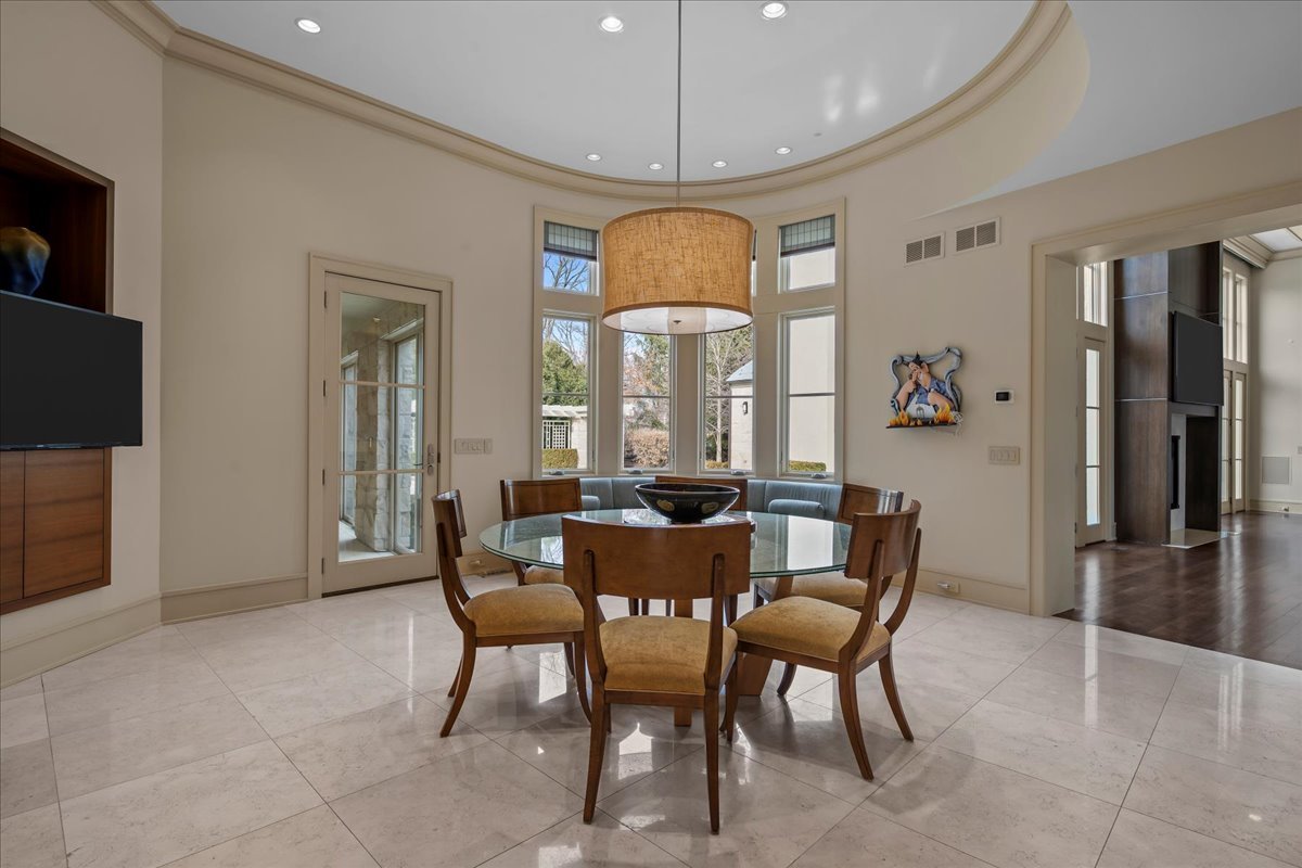 2 Bridlewood Road Northbrook, IL 60062 - Photo 17 of 58