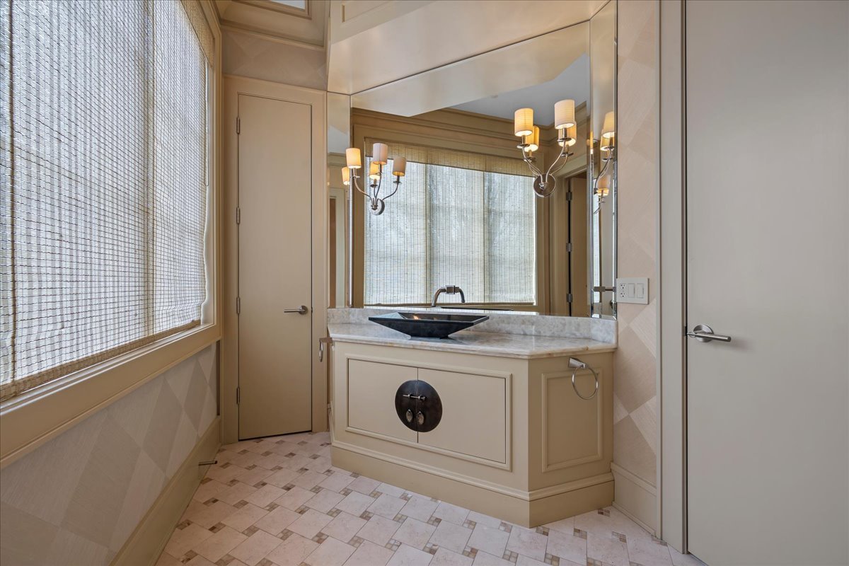 2 Bridlewood Road Northbrook, IL 60062 - Photo 18 of 58