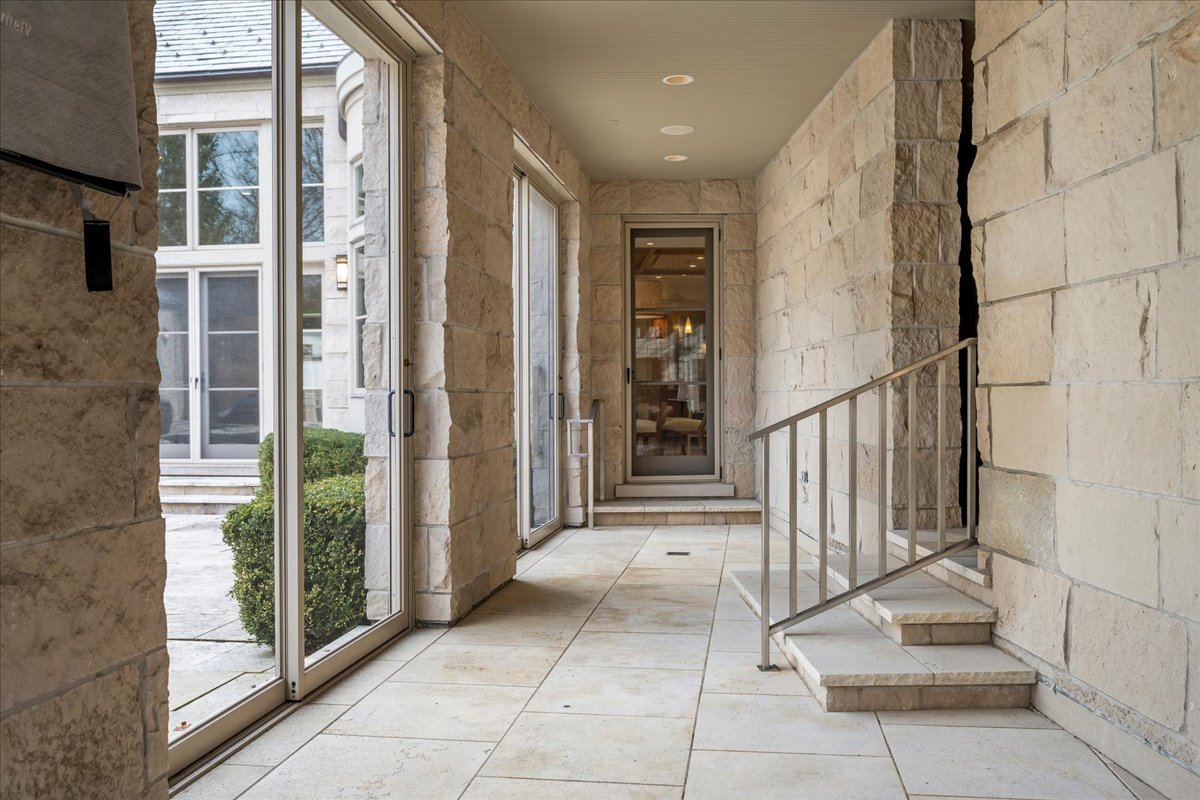 2 Bridlewood Road Northbrook, IL 60062 - Photo 48 of 58