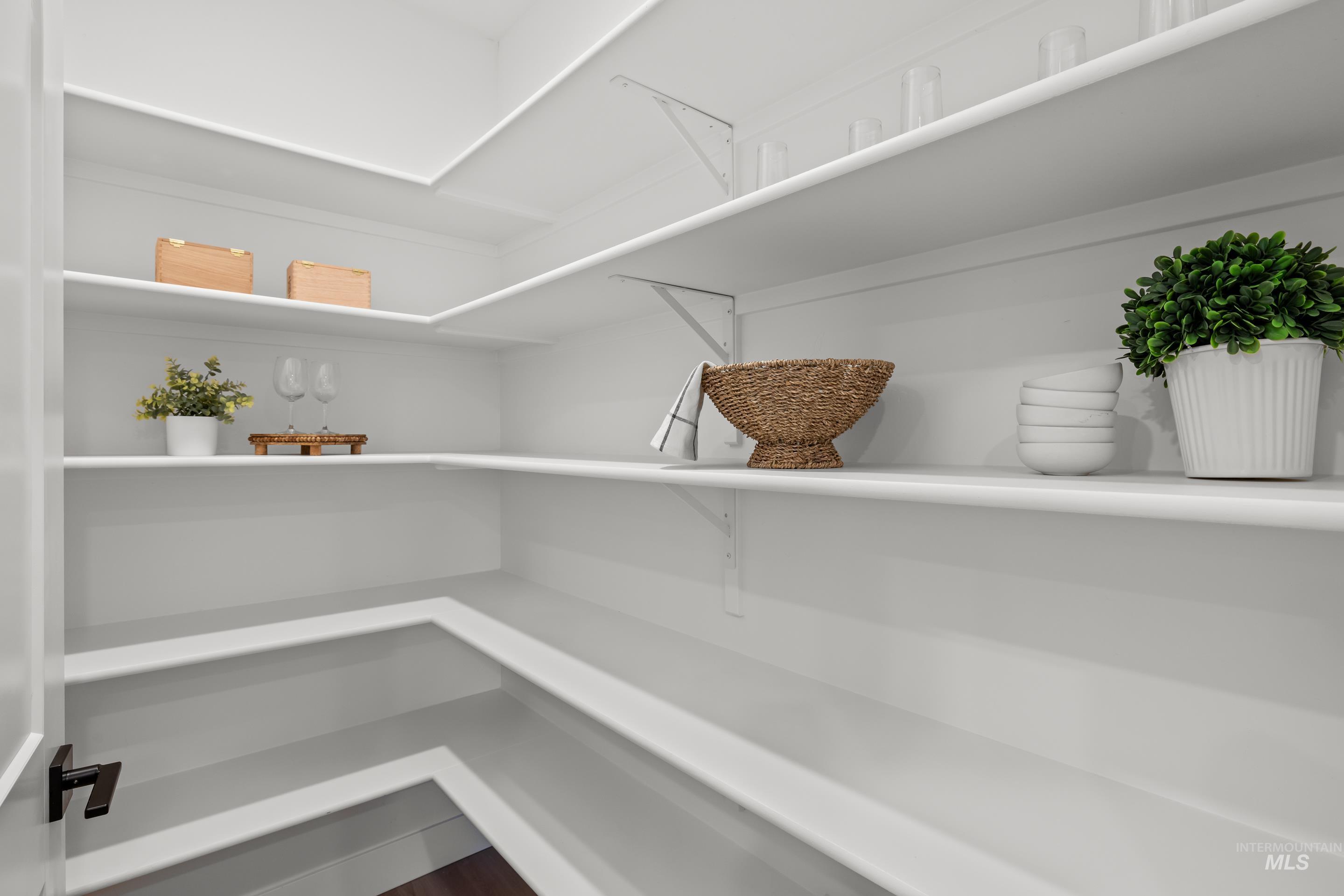 4642 North Maple Grove Road Boise, ID 83704 - Photo 22 of 49