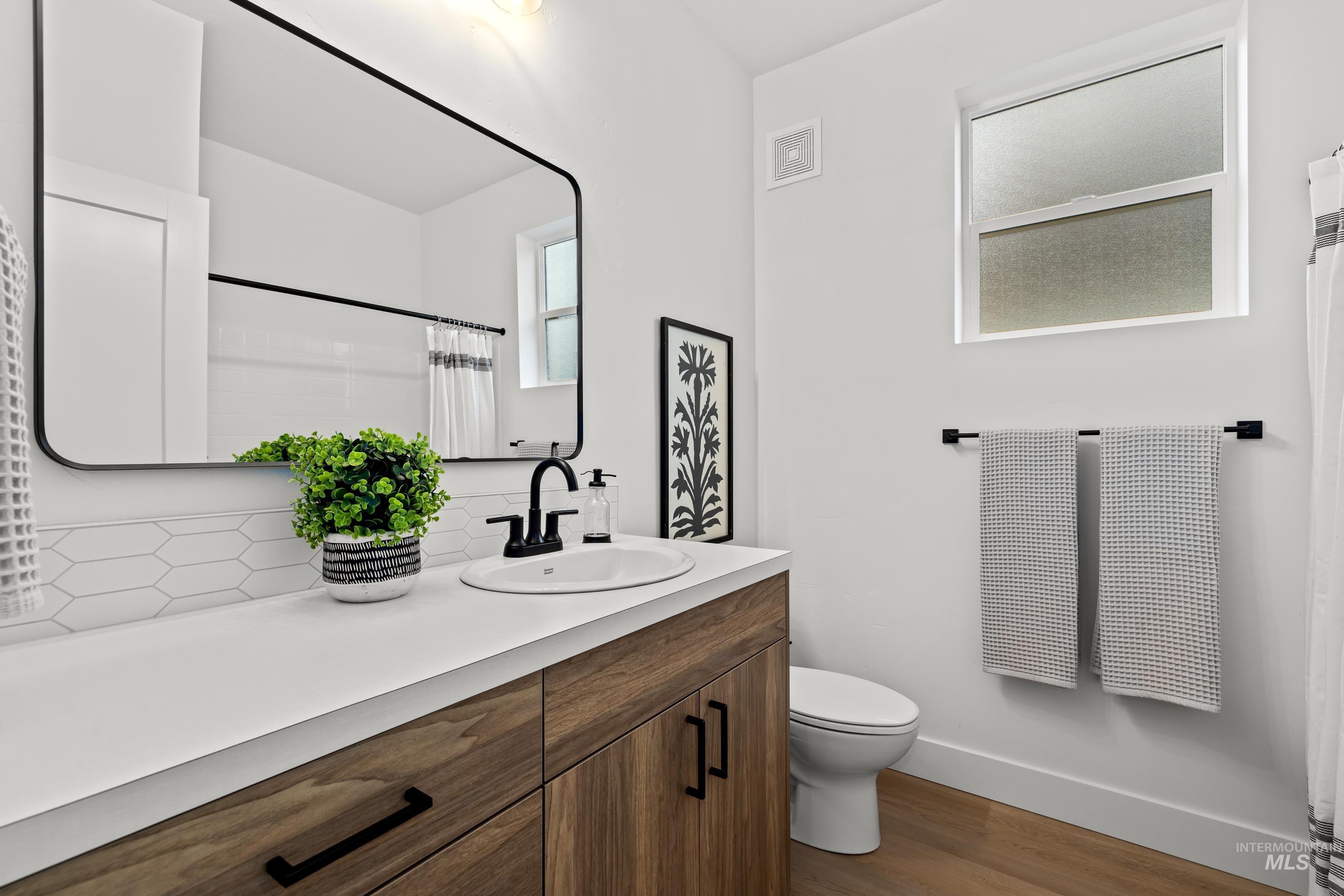 4642 North Maple Grove Road Boise, ID 83704 - Photo 35 of 49