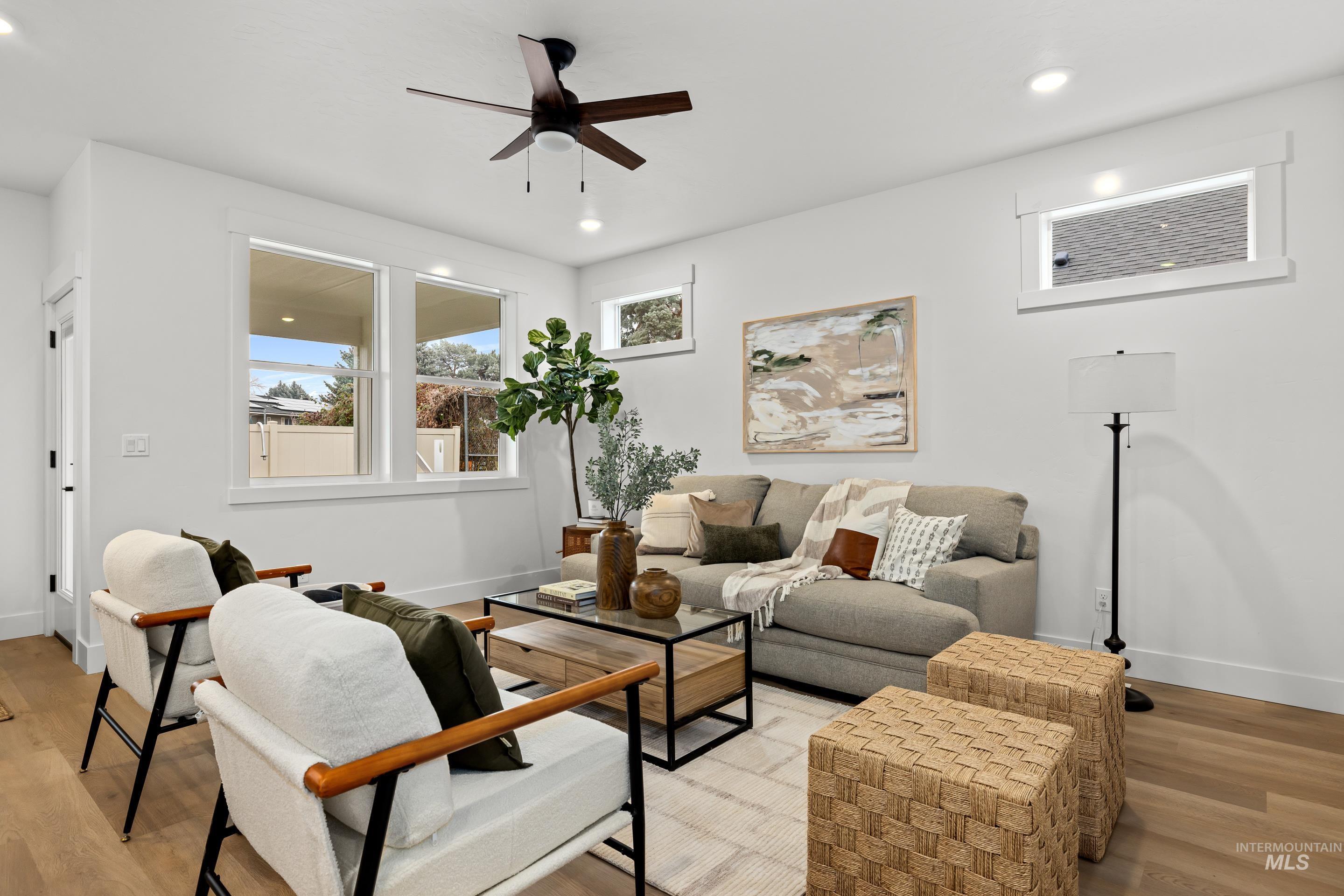 4642 North Maple Grove Road Boise, ID 83704 - Photo 5 of 49