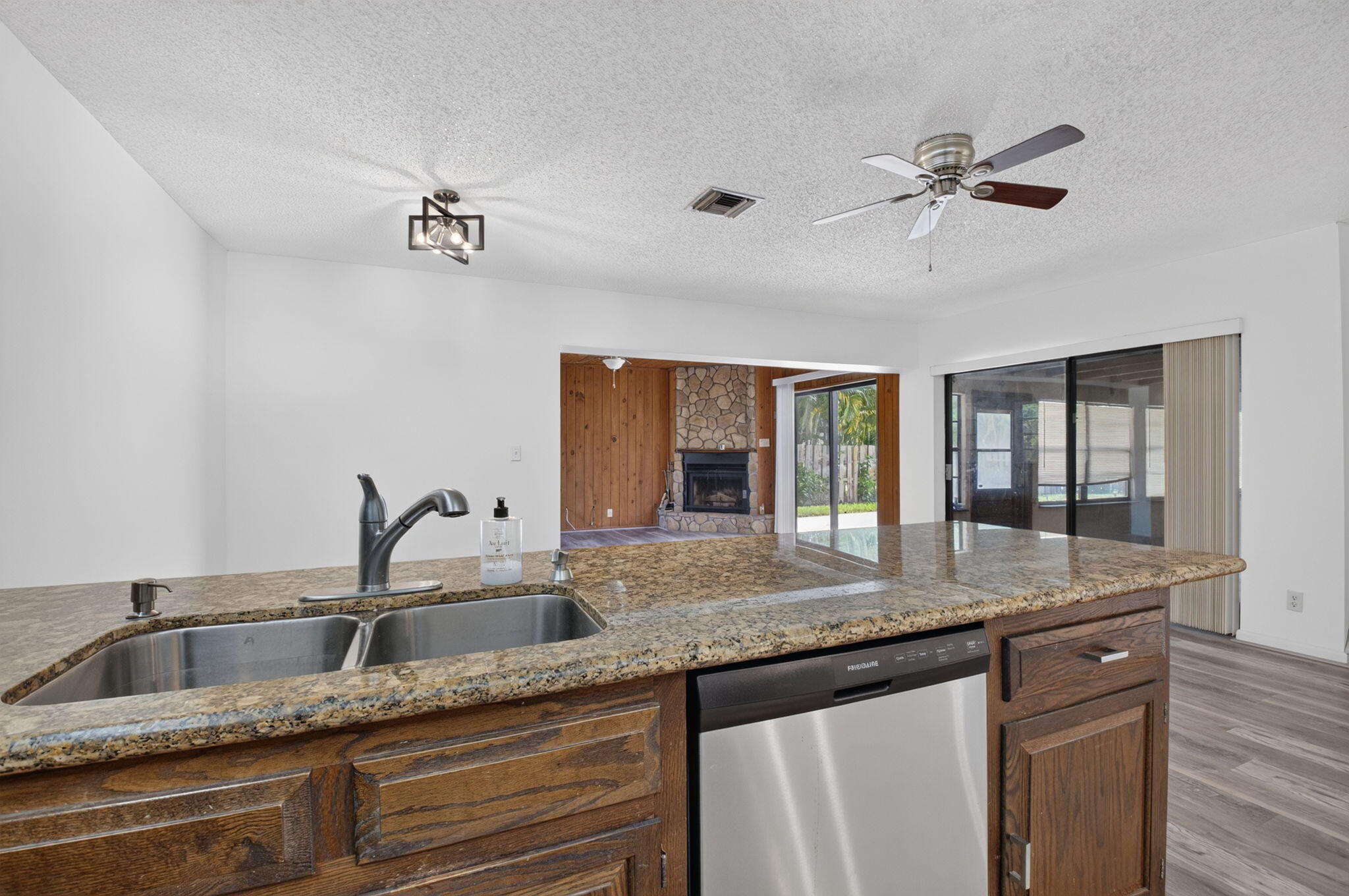 17667 Pine Needle Terrace Boca Raton, FL 33487 - Photo 12 of 40 20-web-or-mls-DSC_6740