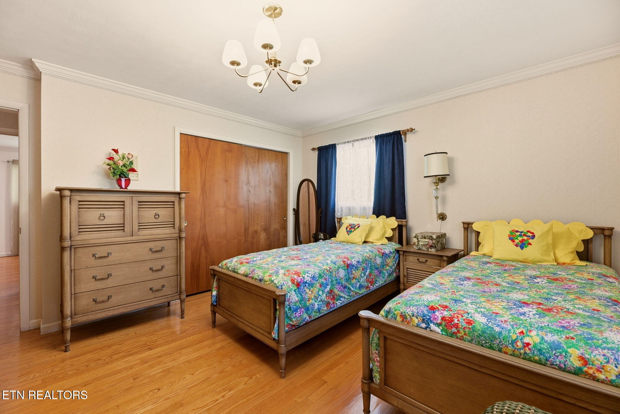 116 Caldwell Drive Oak Ridge, TN 37830 - Photo 26 of 50 Bedroom 2 on main