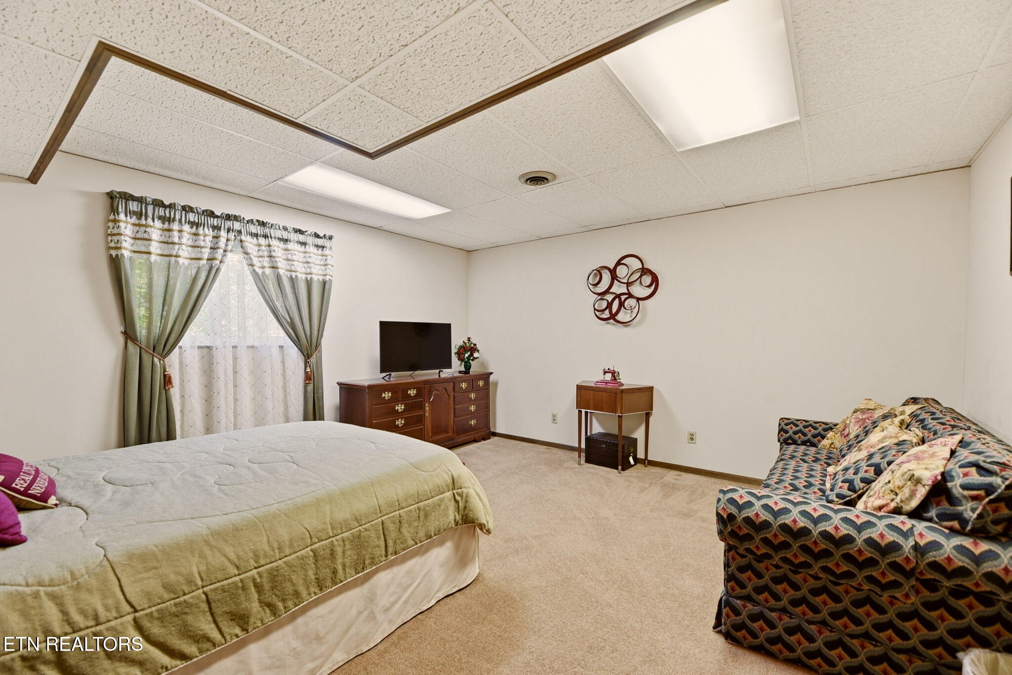 116 Caldwell Drive Oak Ridge, TN 37830 - Photo 43 of 50 Bedroom 5